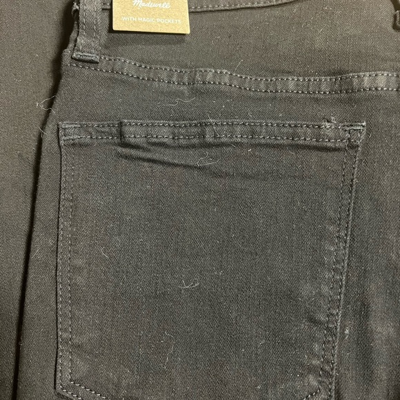 Madewell Roadtripper jeans. Size 27 Black in color. - Picture 4 of 6